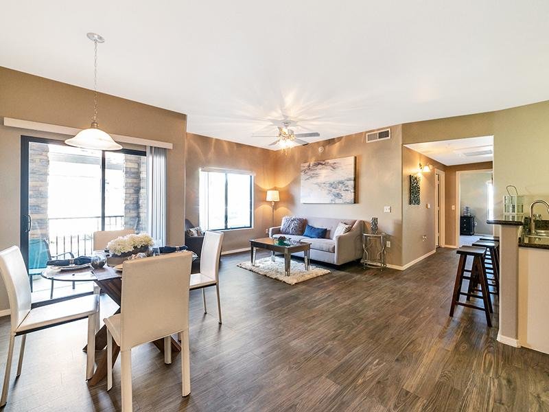 Town Center Apartments Image 17