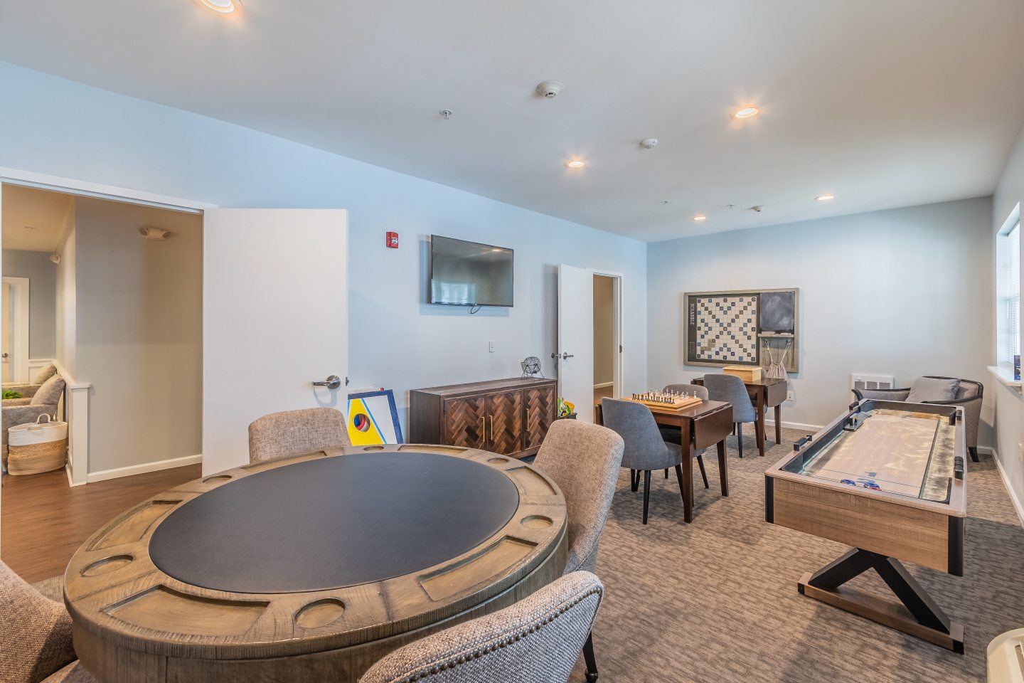 Glenmont Abbey Village - Senior Housing Image 5