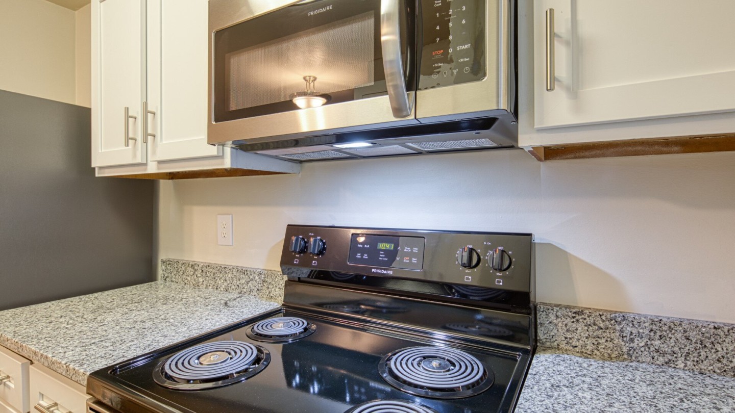 One Central Apartment Homes Image 4