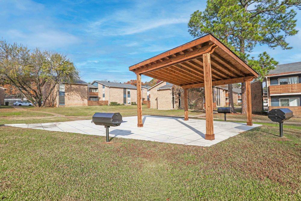 Scenic Pines Image 21