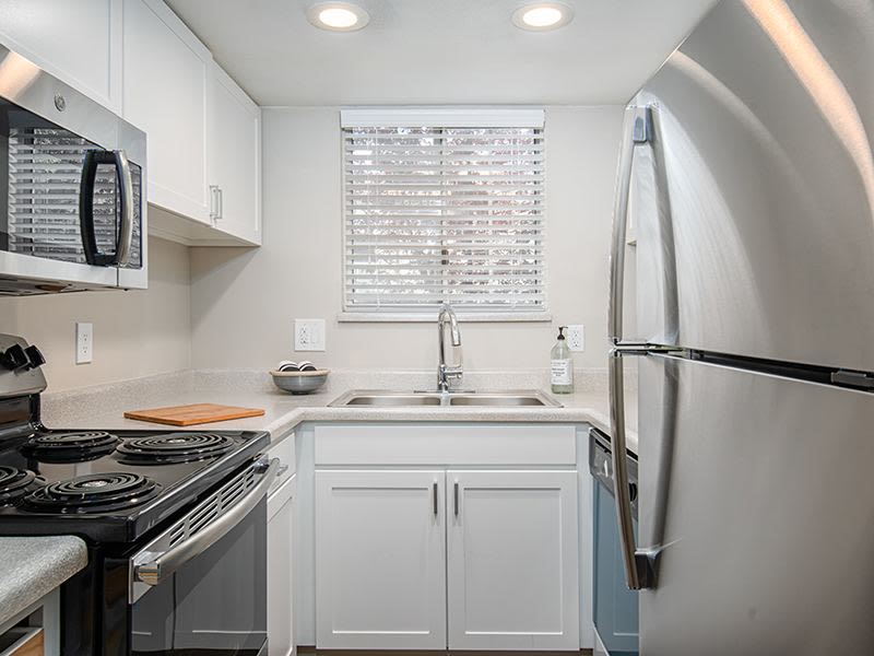 Creekview Apartments Image 1