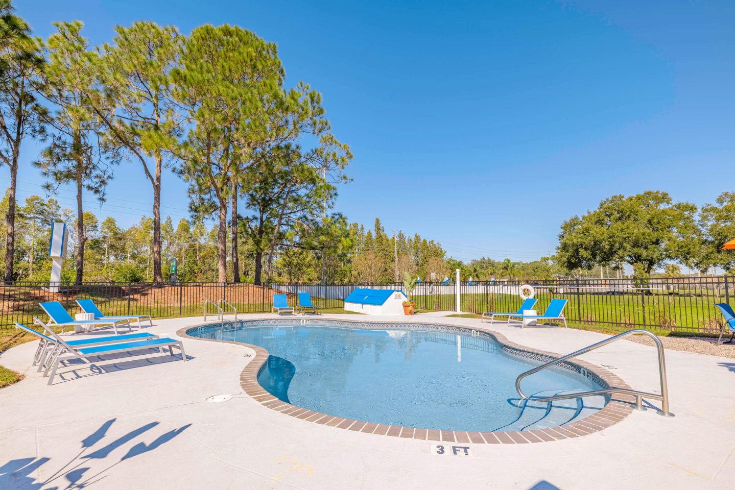 Topaz Retreat Image 6