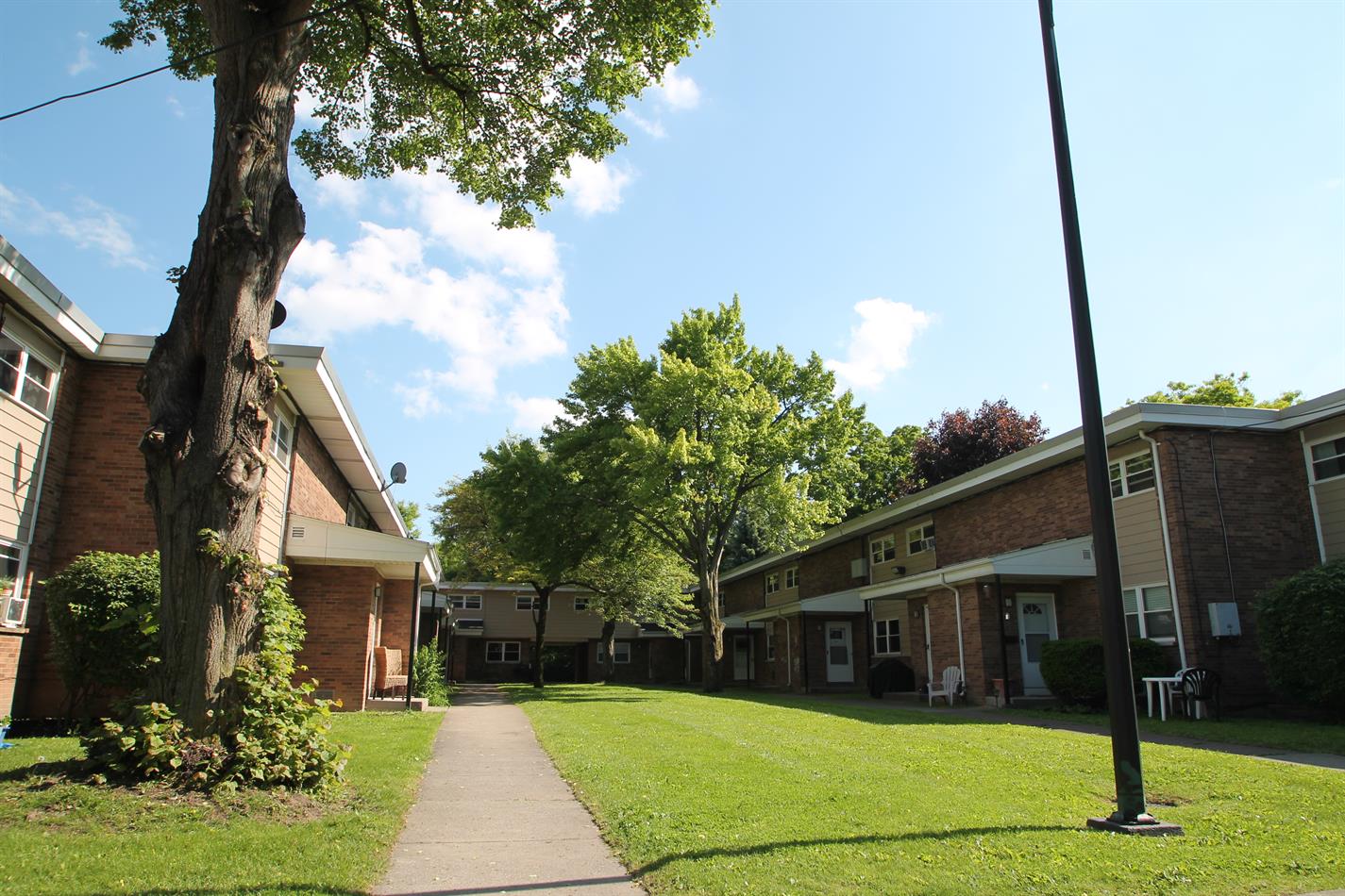 Buffalo Townhomes at Delsan Court Image 27
