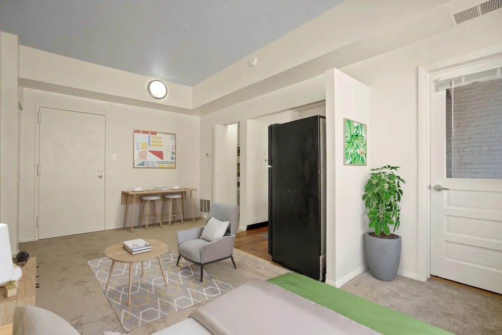 R Street Apartments Image 5