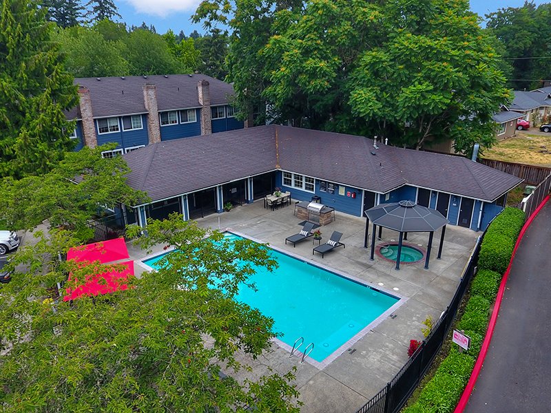 Creekside Village Image 8