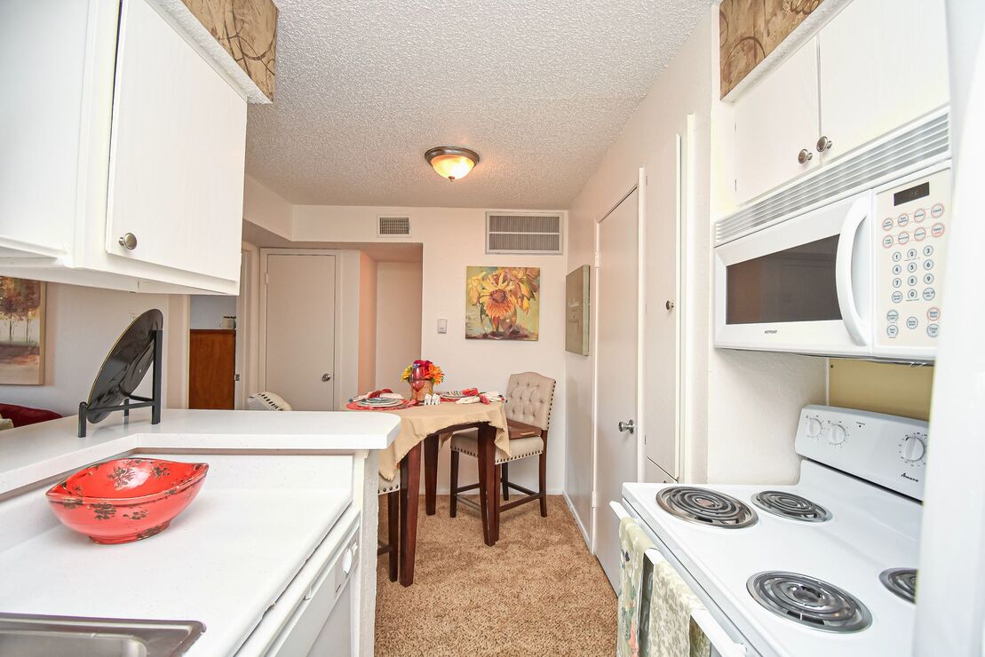 Centerpoint Apartments Image 1