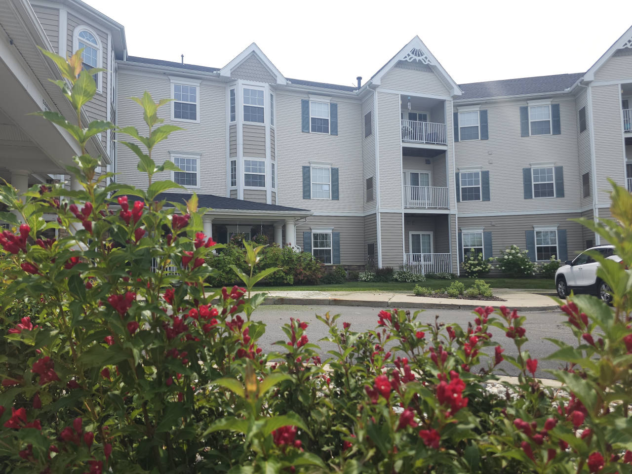 Oakhaven Manor - Senior Living Image 38