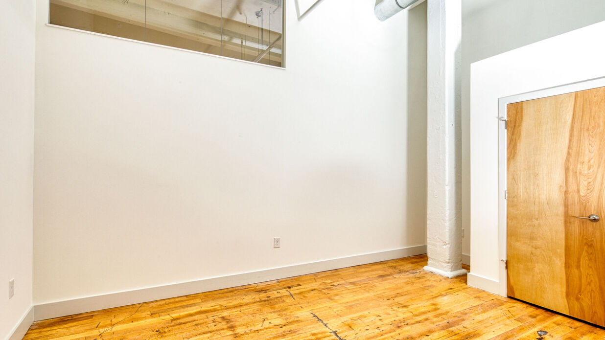 Petersburg ArtistSpace Lofts Image 34