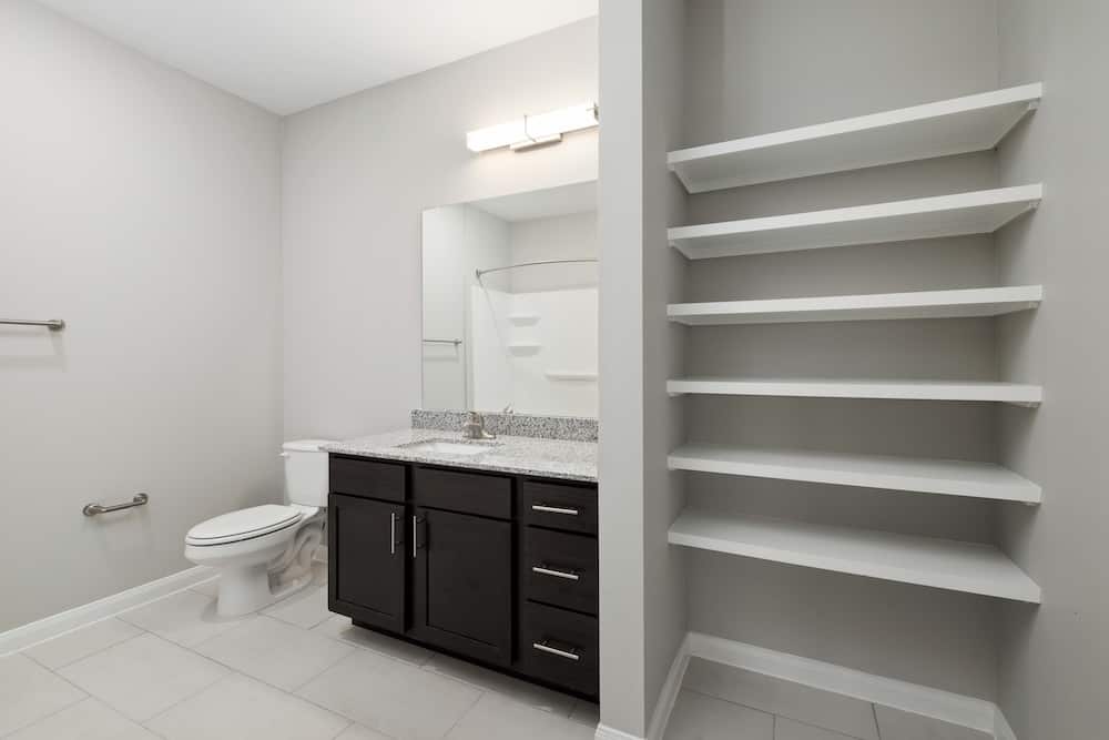 Oak Creek Image 22