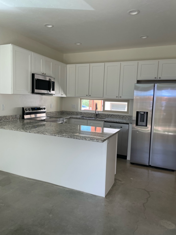 Greenhaven Apartments Image 2