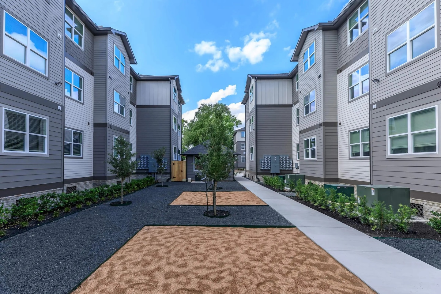 Avenue M Image 9