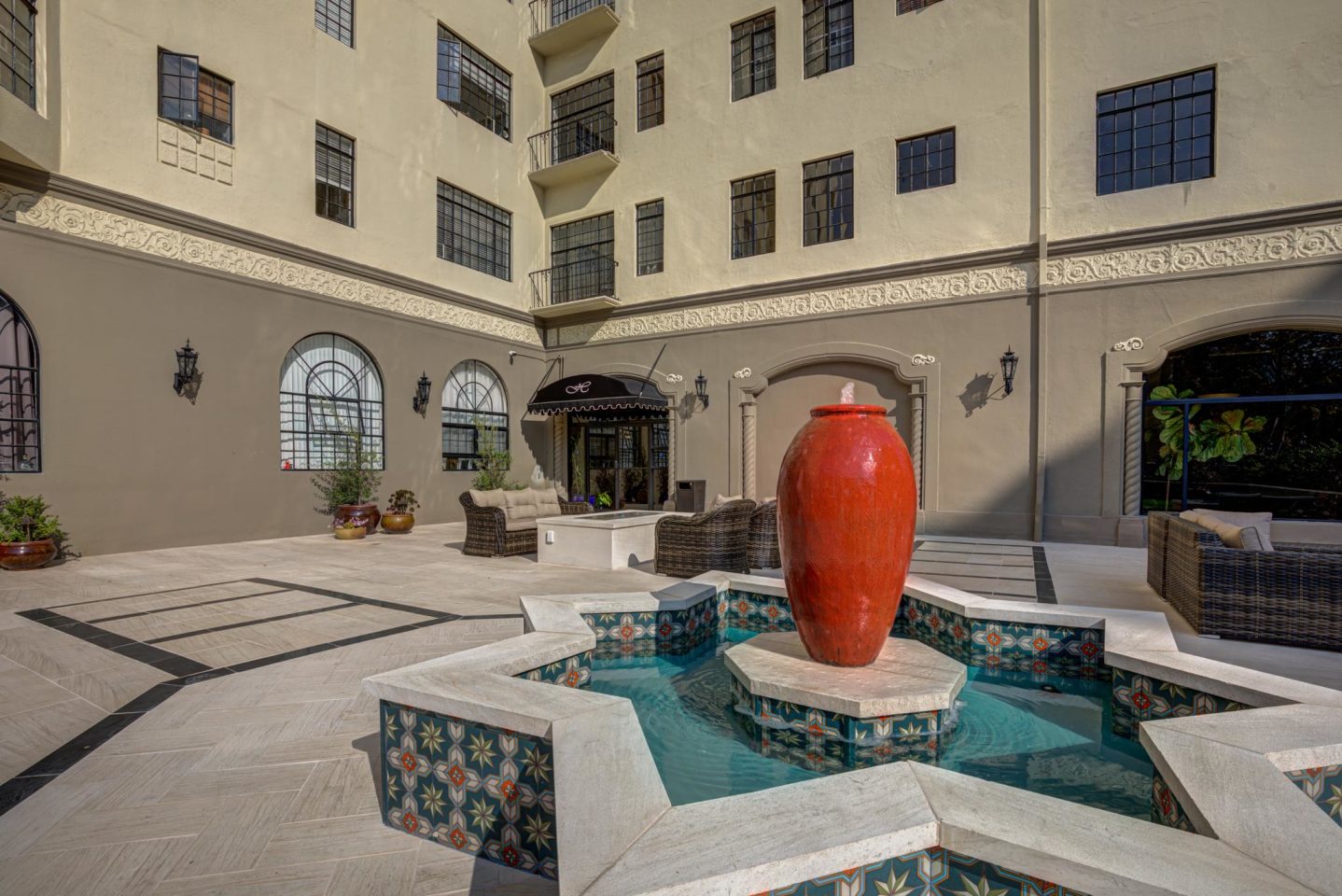 Hermoyne Apartments Image 34