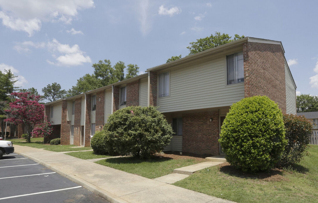 Copperfield Apartments Image 12