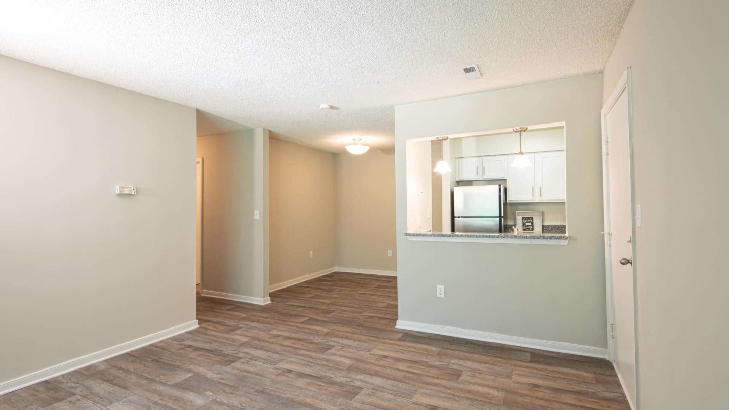 Sherwood Apartment Homes Image 8