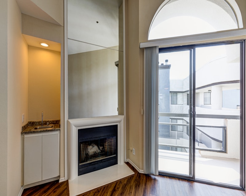 Palm Court Apartments Image 11