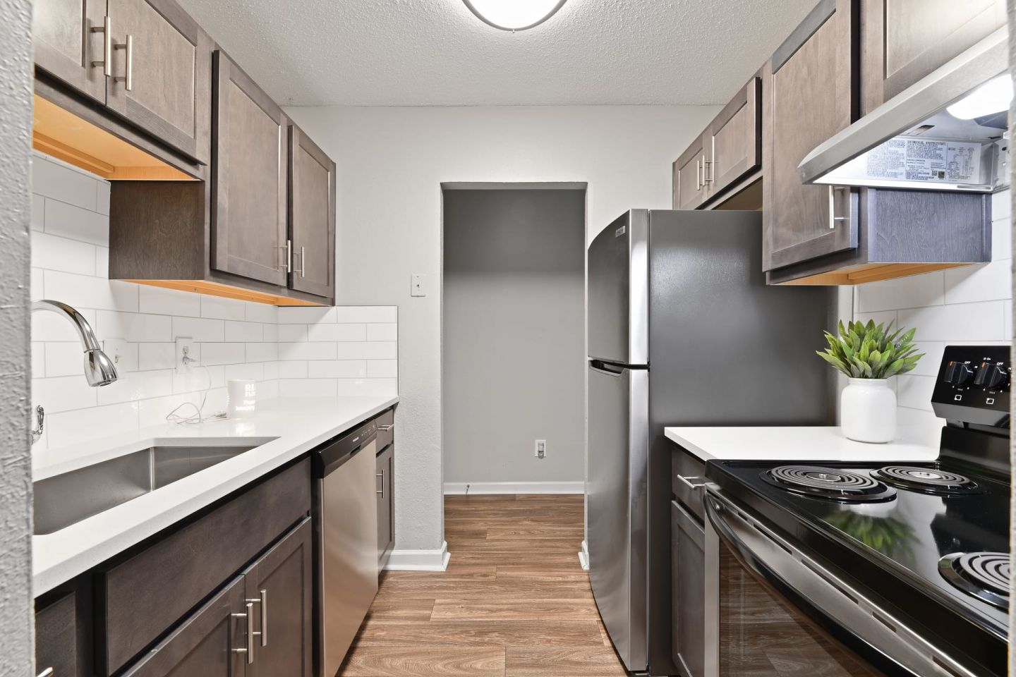 Premier Apartments Image 23