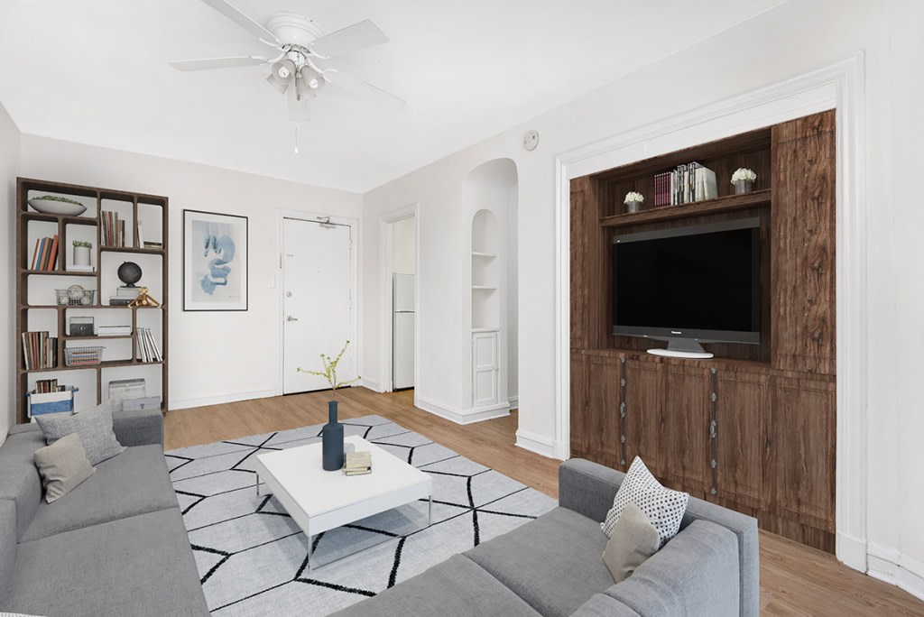 515 West Briar Image 13