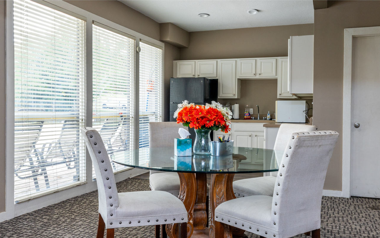 Emerald Hills Apartments Image 18