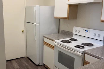 Newport Apartments Image 3