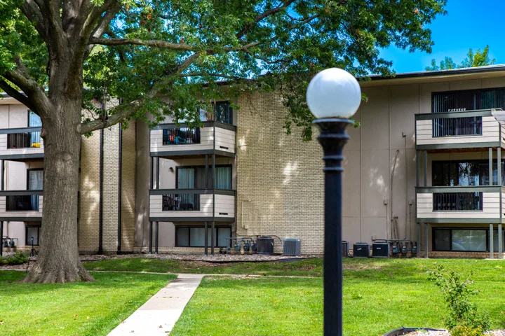 Park Lane Image 3