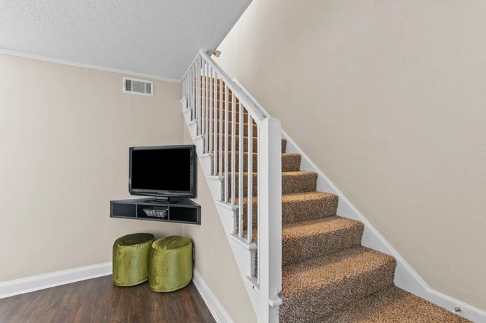 Townhomes at South Highlands Image 6
