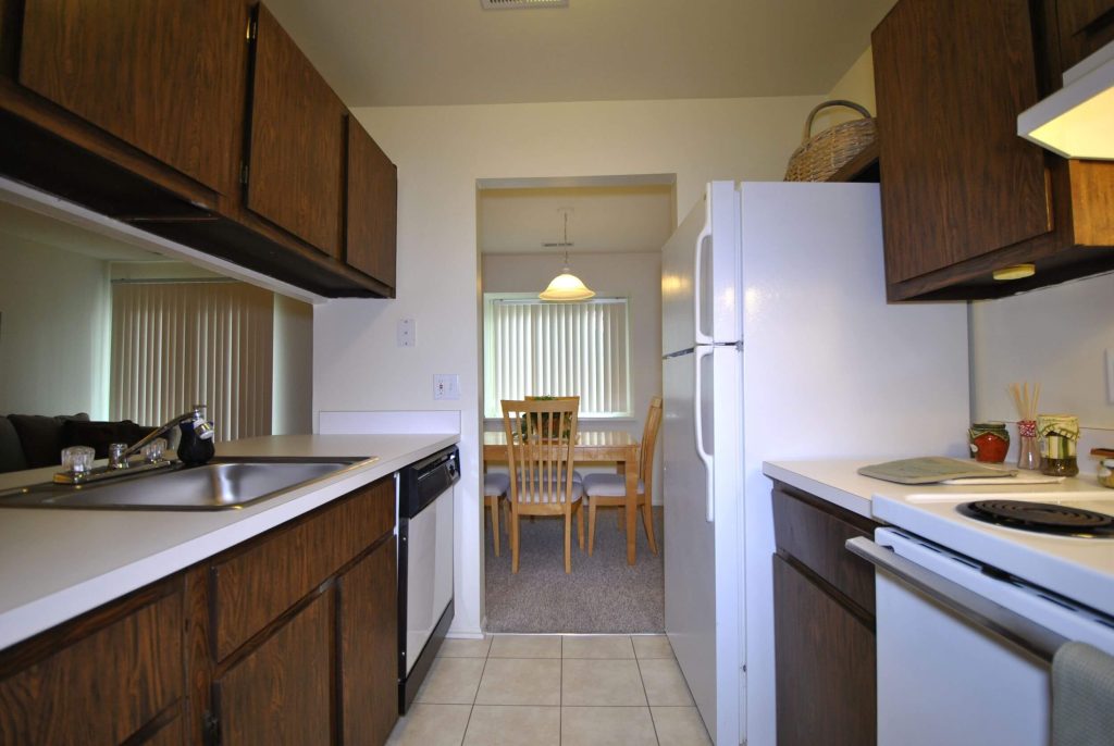 Laketree Apartments Image 2