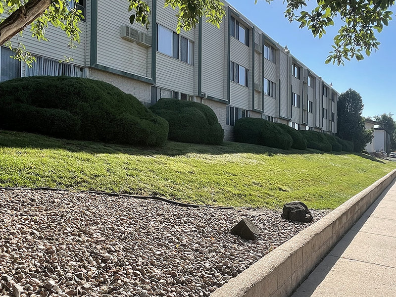 Airlan Arms Apartments Image 8
