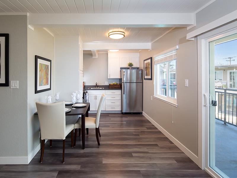 Aloha Apartments Image 6
