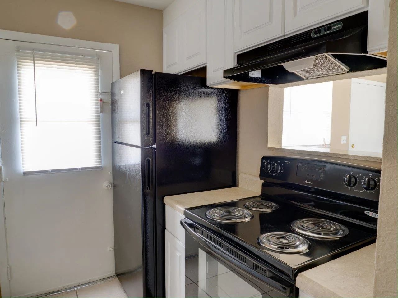 Hibiscus Place Image 1