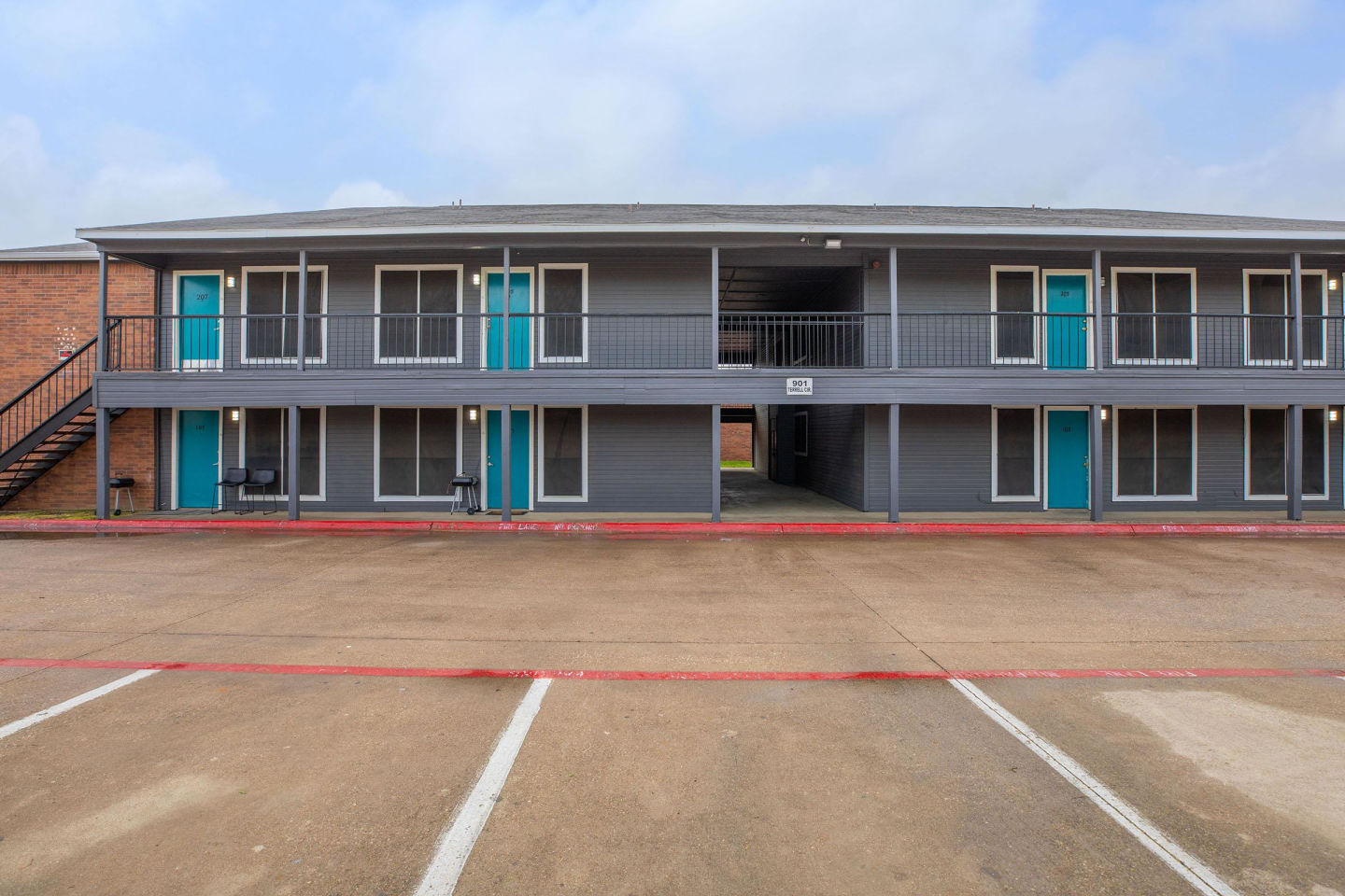 Bella Vida Apartments Image 1
