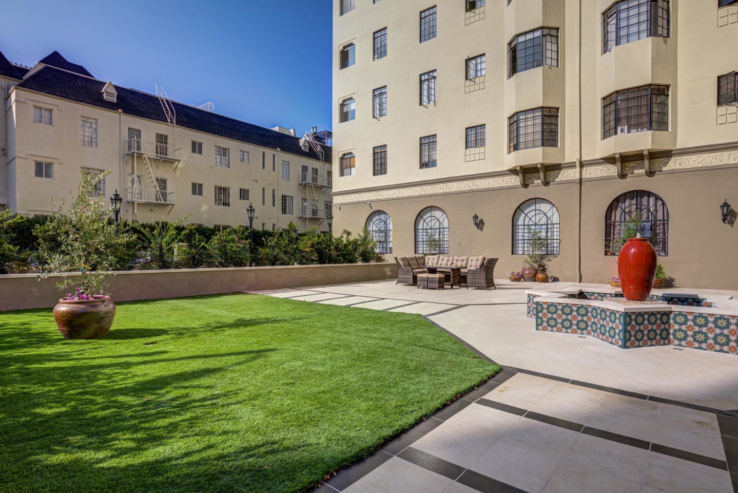 Hermoyne Apartments Image 31
