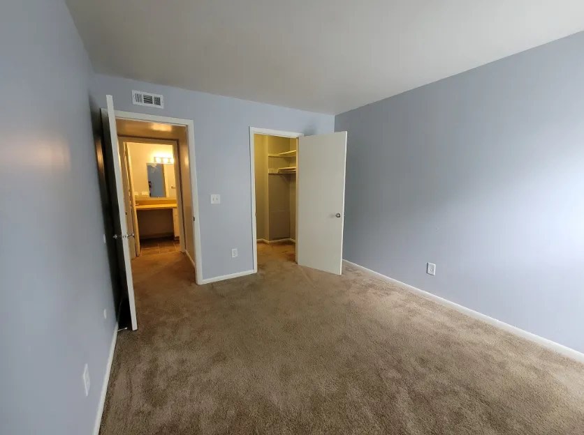 Tivoli Apartments Image 3