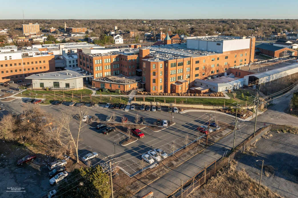 Petersburg ArtistSpace Lofts Image 84