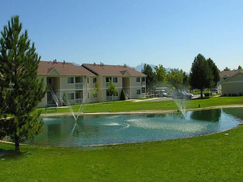 Lakeside Village Image 19