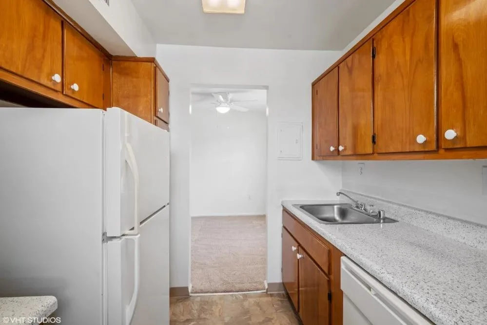 Whetstone Apartments Image 7