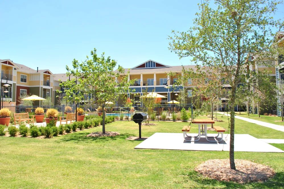 Mariposa at Jason Avenue - Senior Housing Image 10