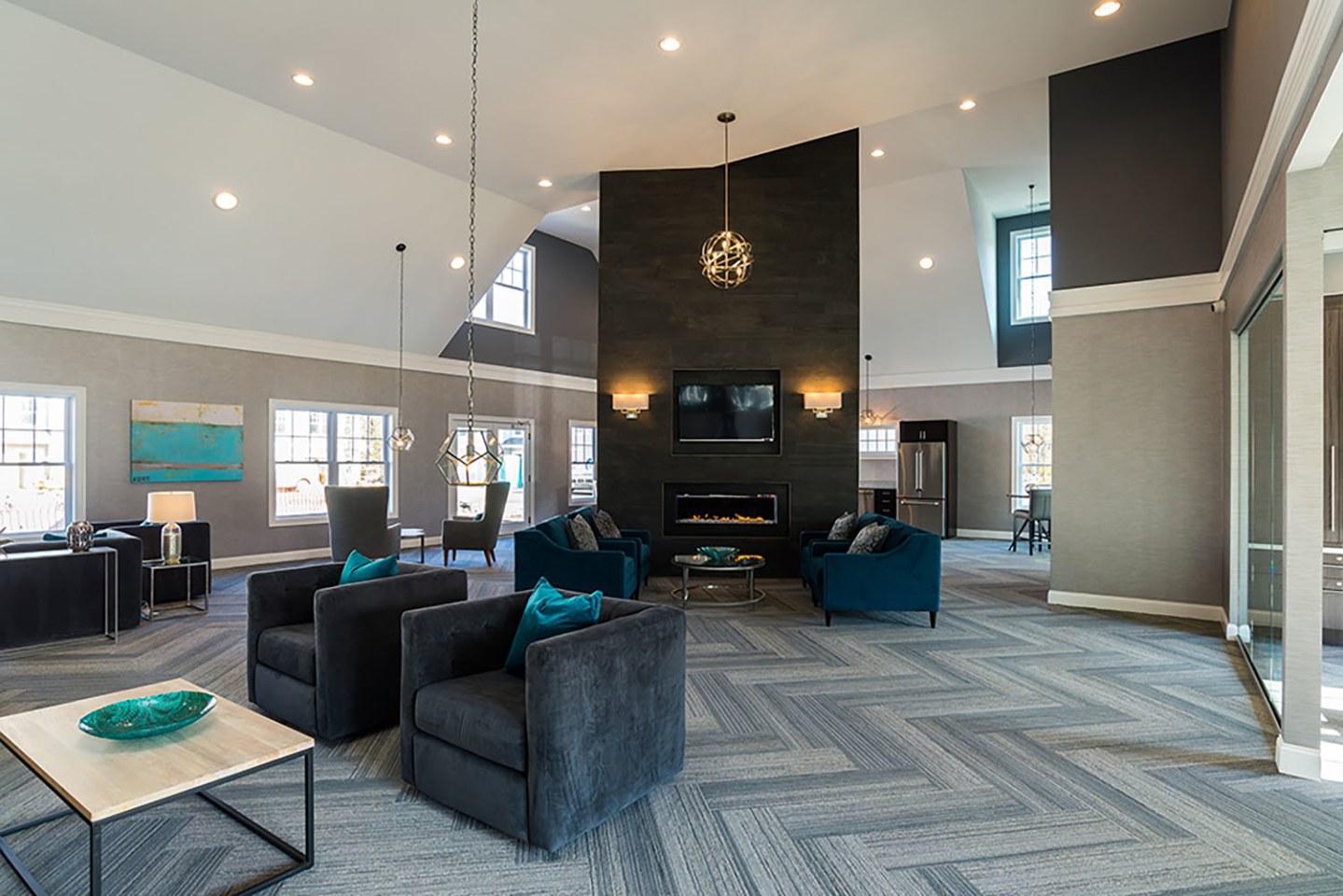 Mayfair Square Image 9