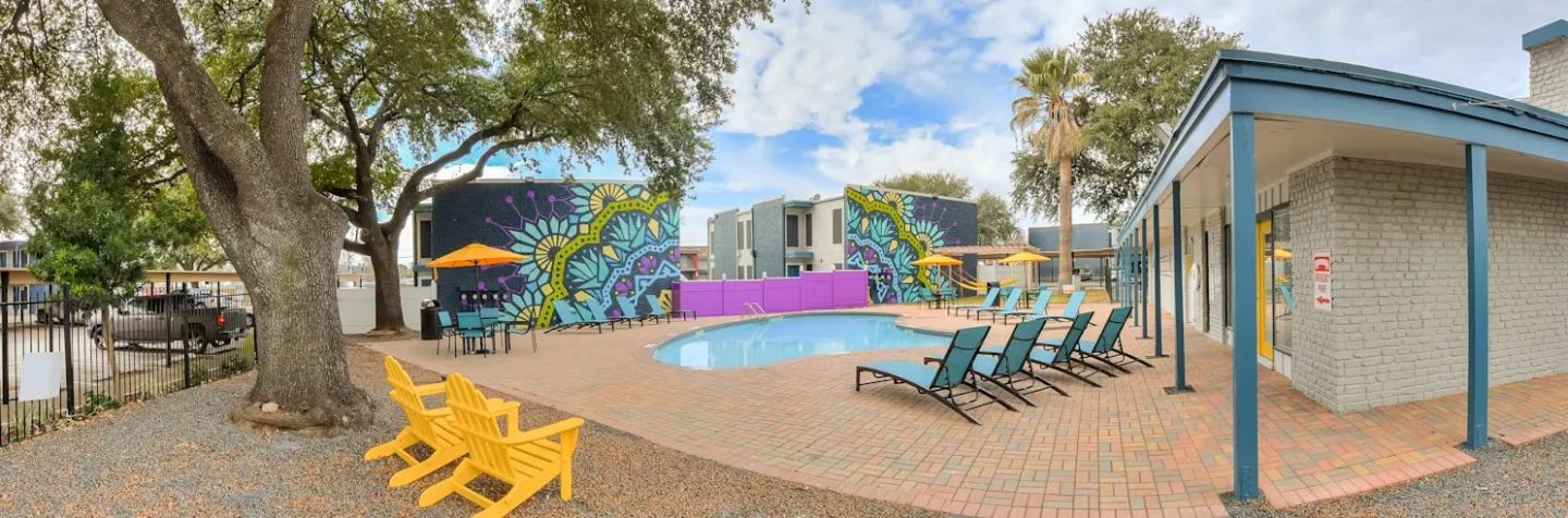 Azure Apartment Homes Image 17