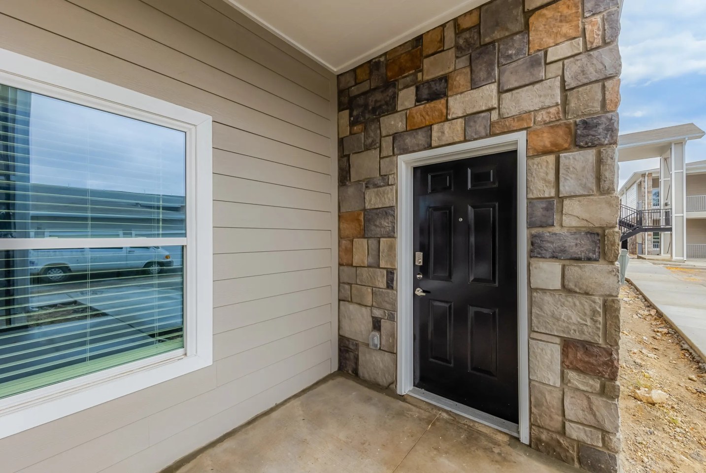 Horseshoe Apartments Image 12
