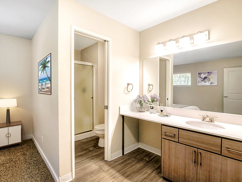 Creekside Village Image 15