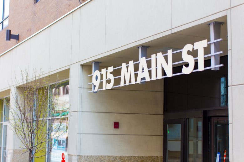 915 Main Street Image 18