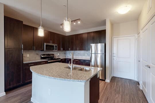 Residence at Oakmont Apartments Image 12