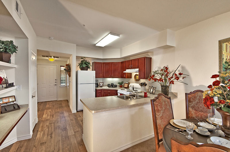 Country Lane Seniors Waxahachie - Senior Housing Image 3