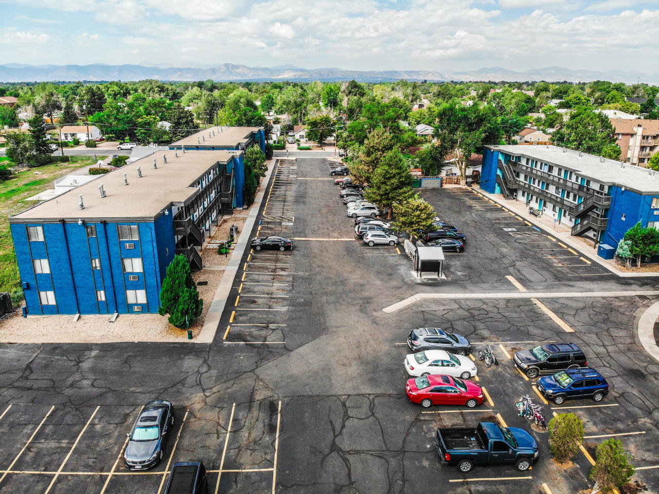 Parkwood Plaza Image 20
