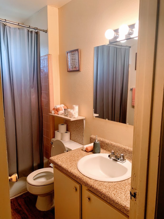Regis Square Image 34
