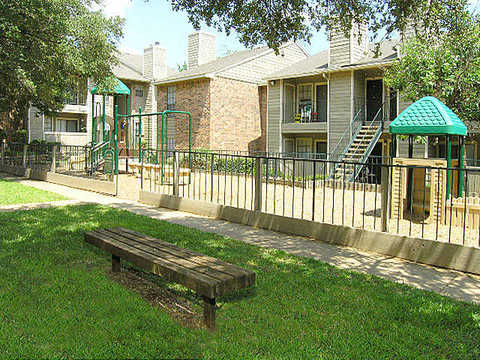Dove Park Apartments Image 1