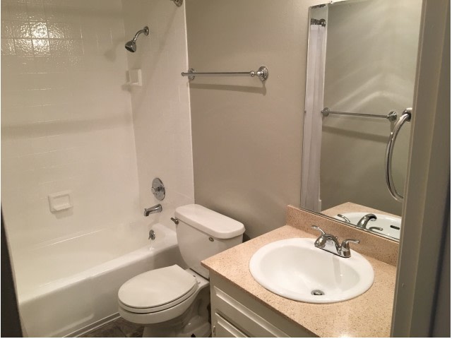 3962 Hamilton St Image 9