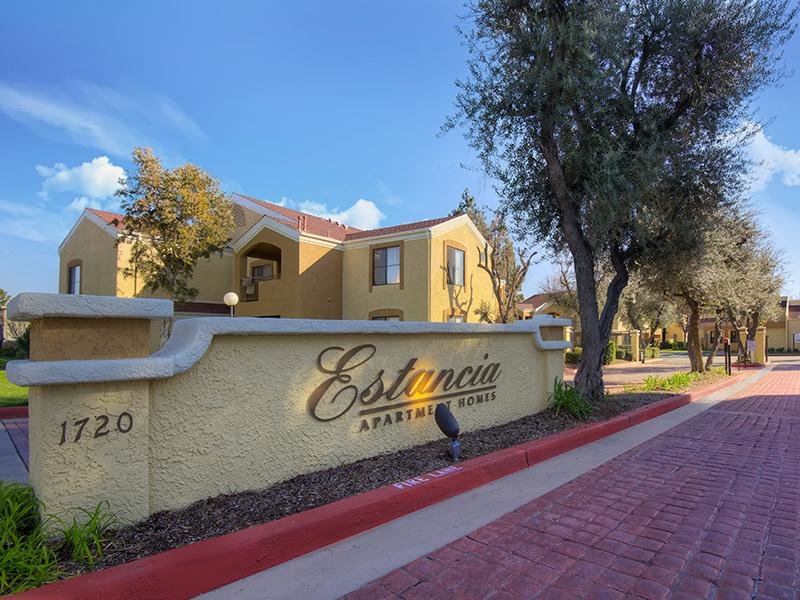 Estancia Apartments Image 13
