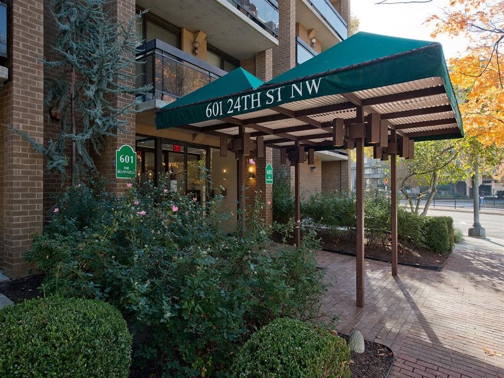 Remington Apartments Image 11