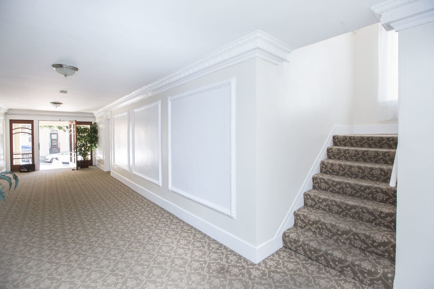 1801 Leavenworth Street Image 6